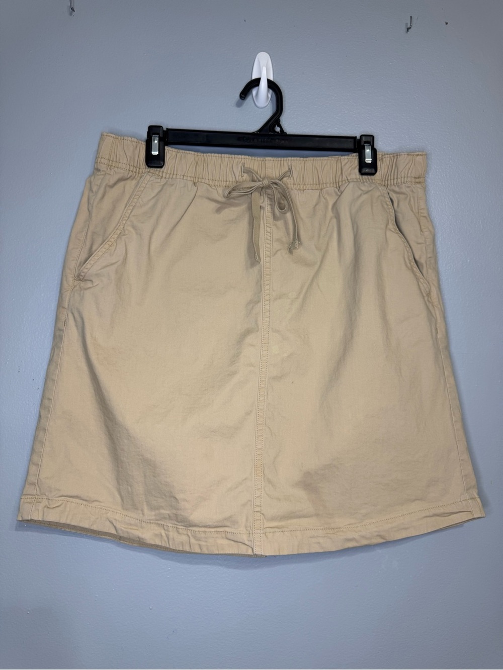 L.L. Bean Favorite Fit Khaki Pull On Skirt Womenโs 14 Reg Elastic Waist Cotton
